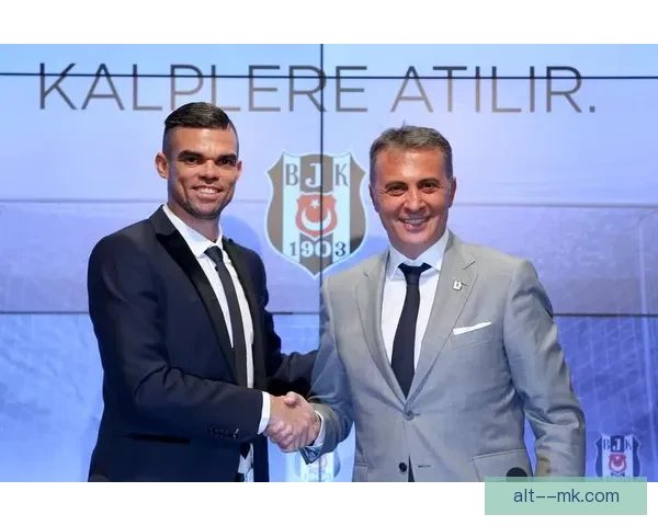 佩佩宣布四十一岁退役结束辉煌职业生涯 迎来足球新篇章