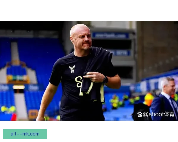 戴奇带领埃弗顿在逆境中奋力拼搏奇迹般保级成功