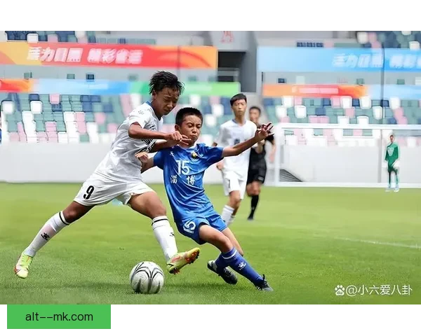 中国男足海口训练营开启体能强化周 主帅强调提升反击速度